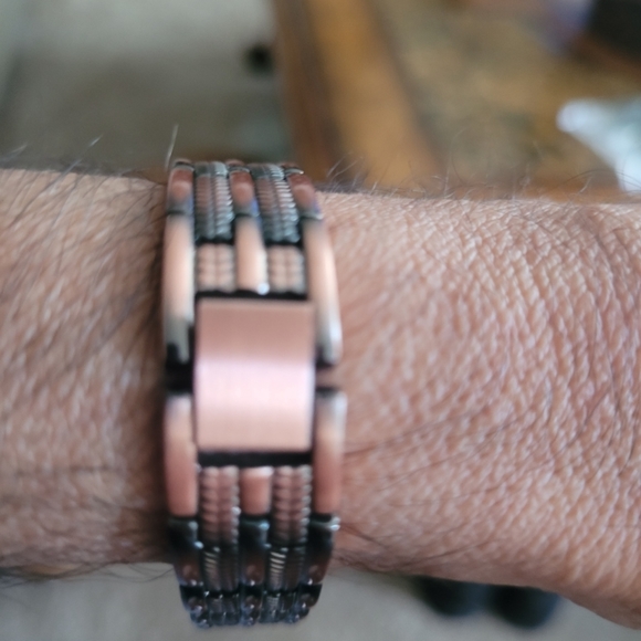 NWOT copper magnet bracelet. - Picture 4 of 4